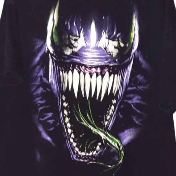 Marvel Comics VENOM Big Face Tongue Black Purple Green Graphic T-Shirt Size 2X - Picture 1 of 4